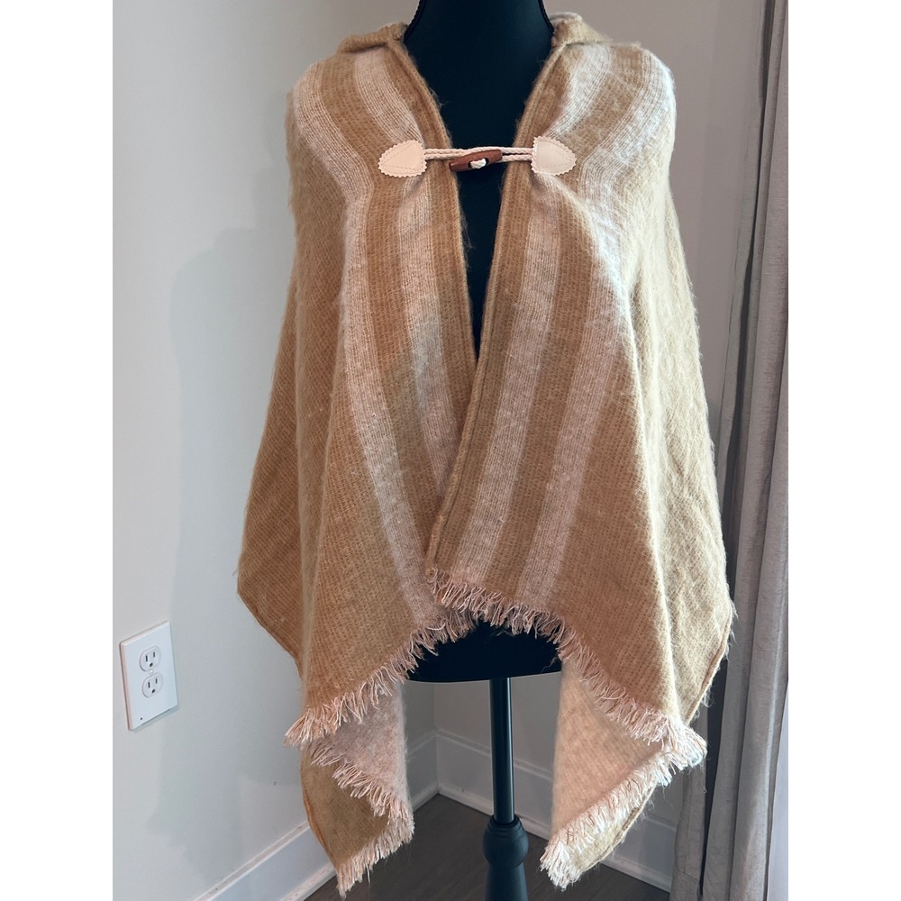 Tahari Women's Camel Cropped Hooded Striped Poncho Wrap Toggle Fringe OSFM NWT